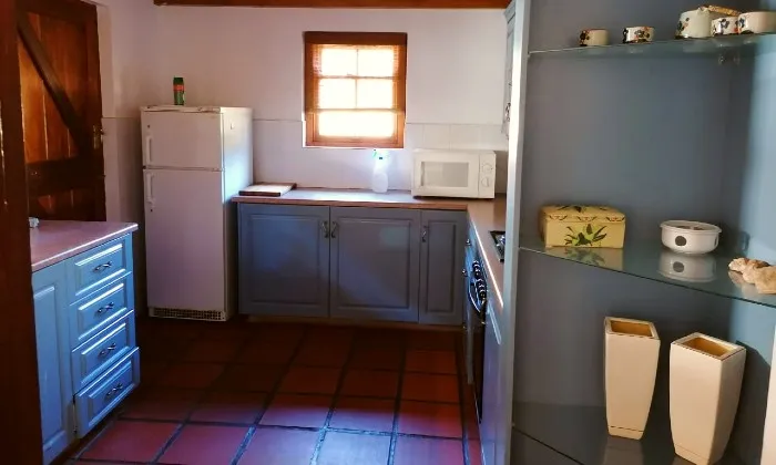 Western Cape: 1 or 2-Night anytime self-catering stay for two at Killarney Cottages - Image 8