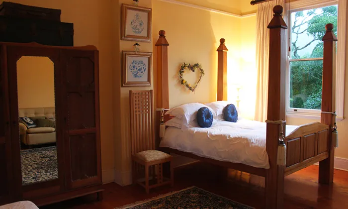 KwaZulu-Natal: 1 or 2-Night stay for two including breakfast at Royston Hall Guesthouse - Image 3
