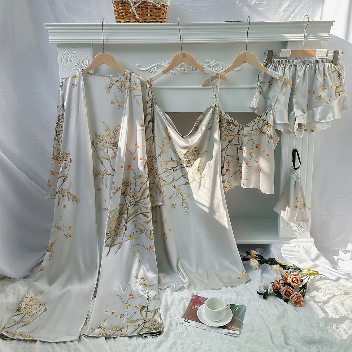 5 Pcs Women's Sexy Lace Nightgown Set - Image 4