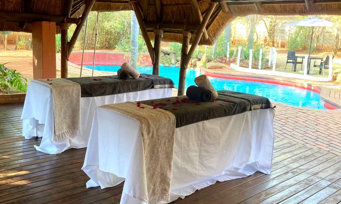 60-Minute Full Body Swedish Massage at Vee Fab Beauty - Image 2