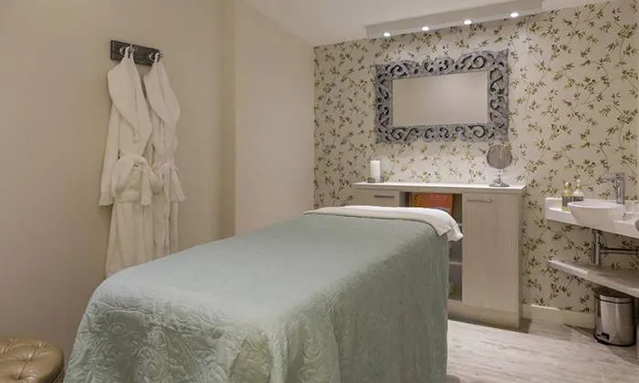 70-Minute pamper package - Image 6