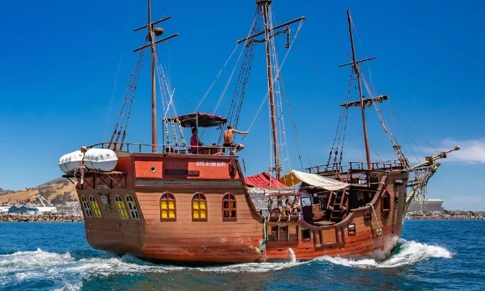 90-Minute Sunset Bay Cruise for 2 on Jolly Roger Pirate Ship, V&A Waterfront - Image 7