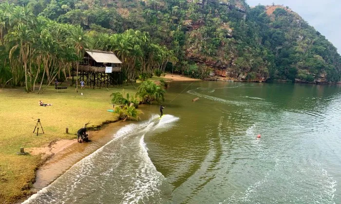 90-Minute Wakeboarding & Stand-Up Paddle Board Experience - Image 5