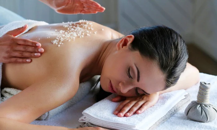 Back Scrub and Back Massage at Toned and Polished - Image 2