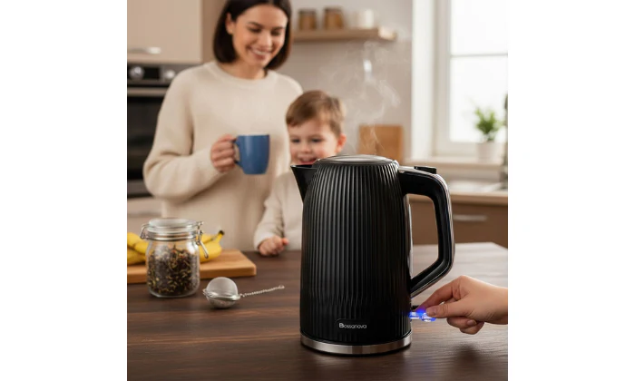 Bossanova 360° Black Line Kettle 1.7lt - Image 2