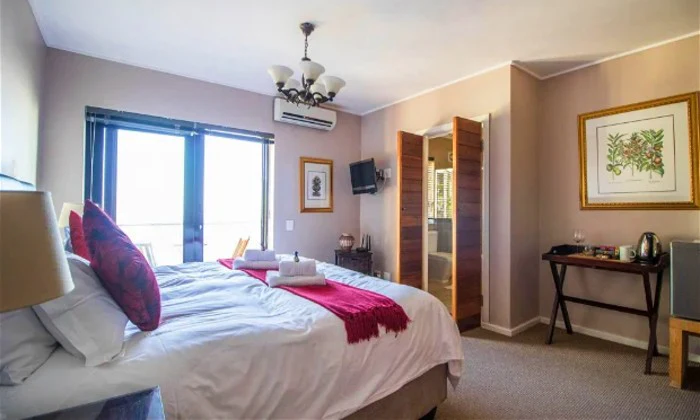 Cape Town: 1 or 2-Night Stay for 2 at Aqua Terra Boutique Guesthouse - Image 10