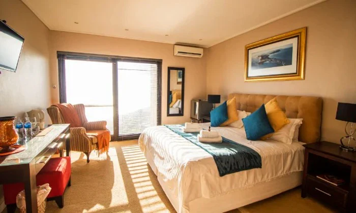 Cape Town: 1 or 2-Night Stay for 2 at Aqua Terra Boutique Guesthouse - Image 4