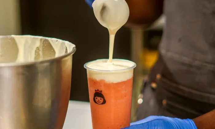 Choice of 1 x fruit and 1 x milk tea - Image 5