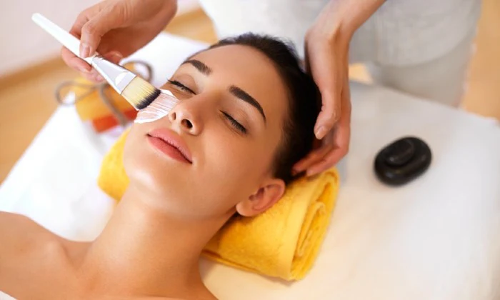 Choice of 60-Minute Facial at Funarya Beauté