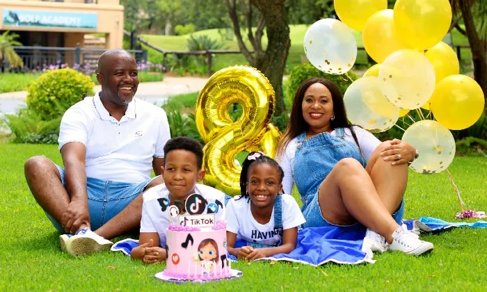 Choice of 90-Minute Couples or 120-Minute Family Location Shoot - Image 5