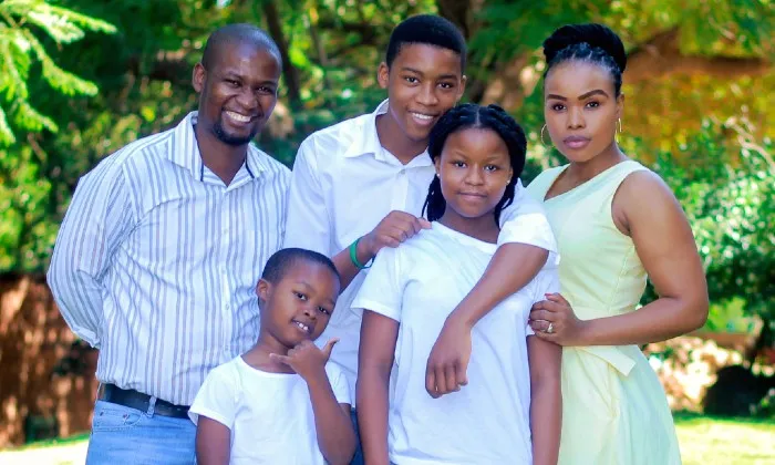 Choice of 90-Minute Couples or 120-Minute Family Location Shoot - Image 8