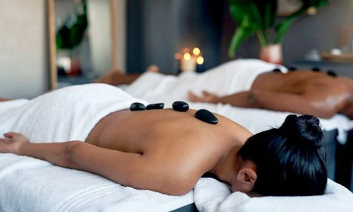 Choice of 90-Minute Full Body Massage with Pedicure at Delight Aesthetic Spa - Image 3