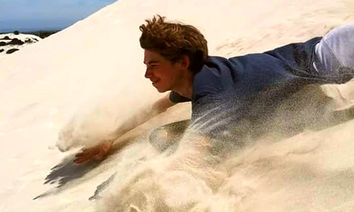 Classic Sandboarding Experience - Image 3