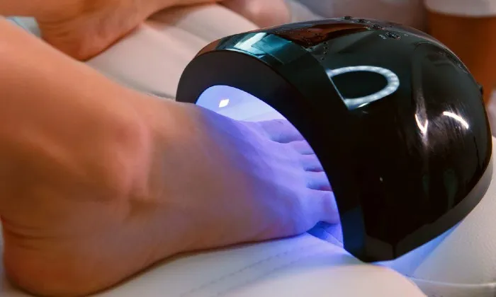 Deluxe manicure and/or pedicure with gel - Image 2