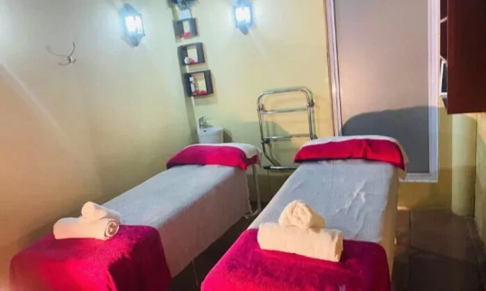 Deluxe Pamper Package – Relax, Renew & Radiate at Touch & Glow Nail & Beauty Spa, Sandton - Image 2