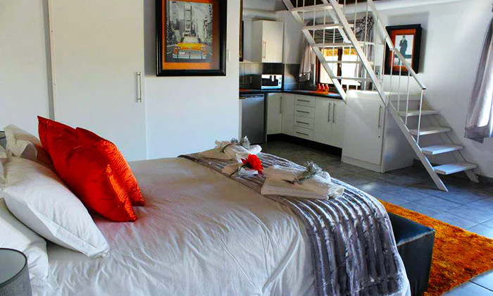 Dinokeng Big 5 Game Reserve: 2-Night stay for 2 including self game drive at Halfway There Game Lodge - Image 2