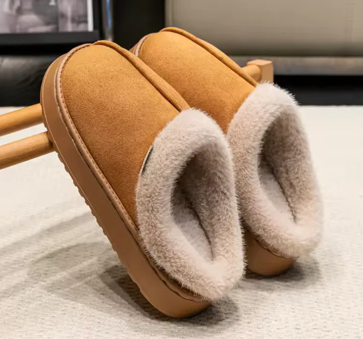 Extra Warm Indoor Slippers with Fur Lining - Image 3