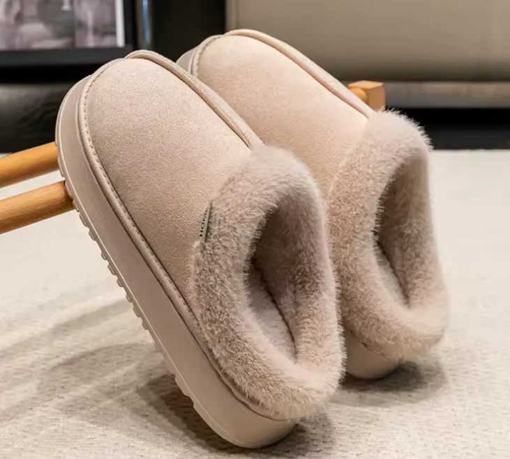 Extra Warm Indoor Slippers with Fur Lining - Image 8