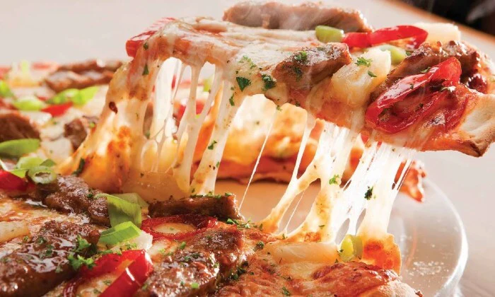Family Feast for 4 at Panarottis Weskus – Large Pizzas, Desserts & Soda Jug - Image 2