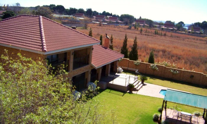 Free State: 2-Night Stay for Six including Breakfast at Vaal Delta