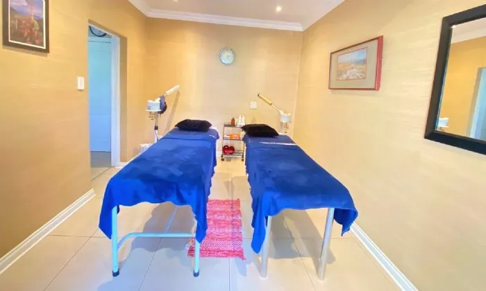 Full Body Massage with Cupping Therapy at Bodyframe Beauty Clinic - Image 4