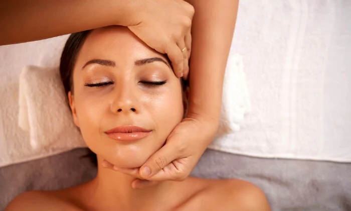 Full Body Swedish Massage with optional Face Fit - Image 2