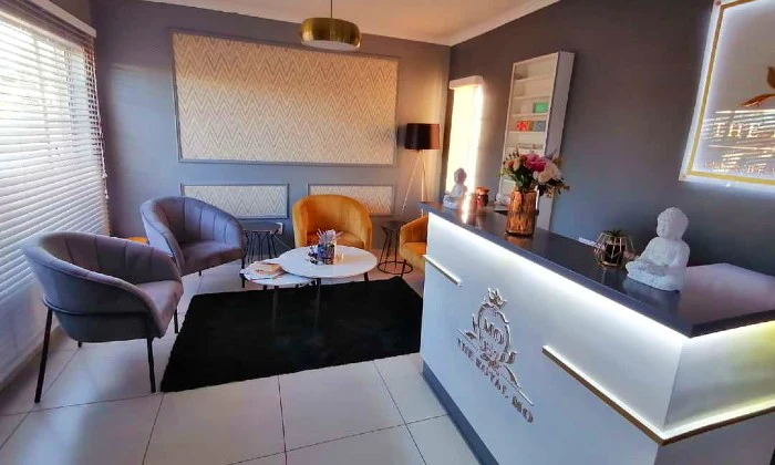 Full Body Thai Massage for 1 or 2 at The Royal MO Spa - Image 6