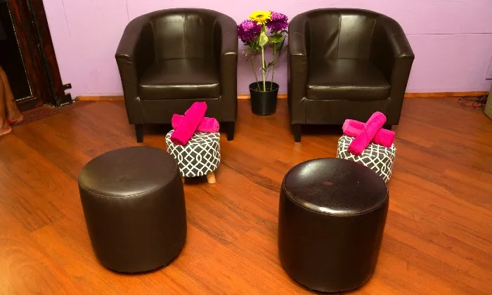 Full paraffin manicure and/or full paraffin pedicure - Image 2