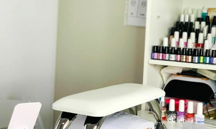 Gel Overlay for Hands & Feet – Shine, Strengthen & Feel Polished at Emperess Nails, Helderberg - Image 3
