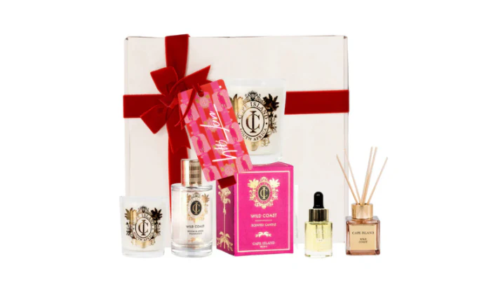 Cape Island Grande Gift: Wild Coast Medium Candle; Roomspray 100ml, 50ml Unboxed Diffuser, MiniCandle & 15m Fragrance Oil