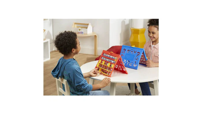Hasbro Guess Who Game - Image 2
