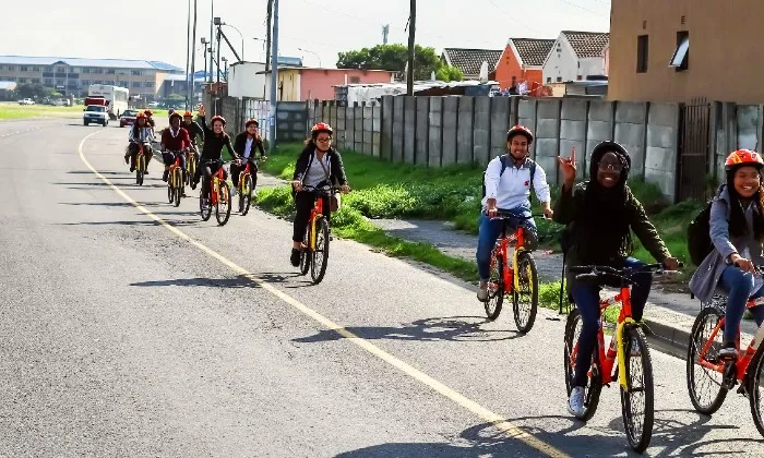 Guided bicycle township tour - Image 2
