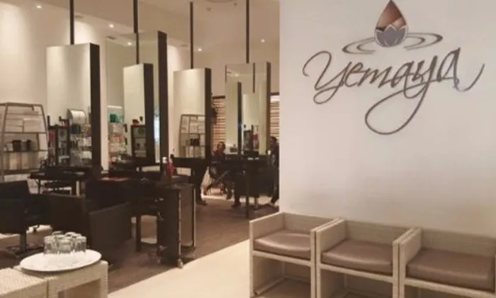 Guinot hydra-peeling PH skincare treatment - Image 4
