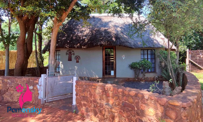 Hartbeespoort: 1-Night Stay for Two at Pamensky Spa