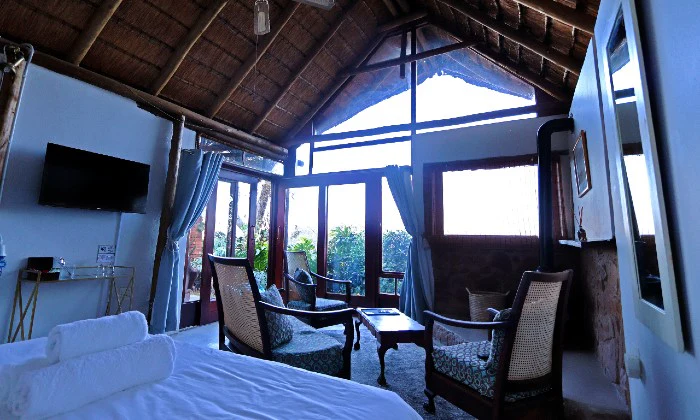 Hartbeespoort: 2-Night Midweek Stay for Two at Bali at Scenic Haven - Image 5