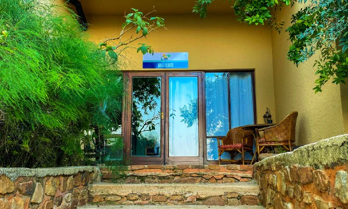 Hartbeespoort: 2-Night Midweek Stay for Two at Bali at Scenic Haven - Image 9