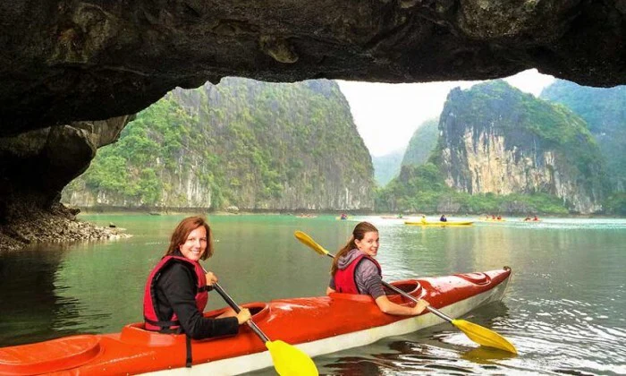 Asia: 11-Day Vietnam Getaway Tour with Accommodation, Cruise, Internal Flights, Transfers, Meals & Tours - Image 5