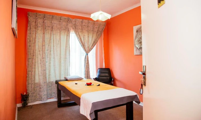 Johannesburg: 1-Night Stay for Two including Breakfast & Massage - Image 15