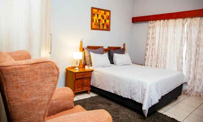 Johannesburg: 1-Night Stay for Two including Breakfast & Massage - Image 2