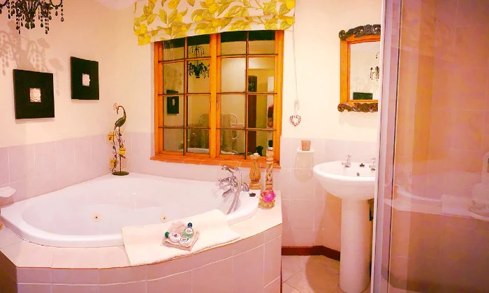 KwaZulu-Natal: 2-Night Midweek Stay for Two at Otters Den Cottages - Image 5