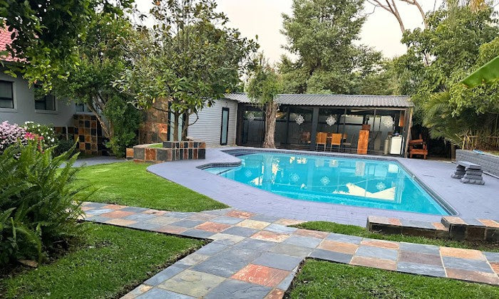 Midweek Escape for 2: Massage, Romantic Stay, Breakfast & Extras at Nouvelle Spa Boutique Guest House - Image 3