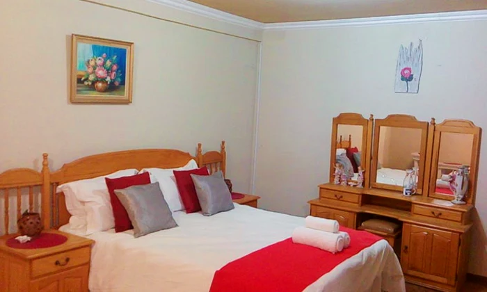Mpumalanga: 1-Night Stay for Two including Breakfast at Montrose River Lodge - Image 4