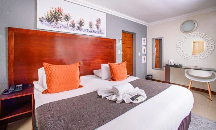 Mpumalanga: 2-Night Stay for Two including Breakfast at Khayalami Hotel, Mbombela - Image 9