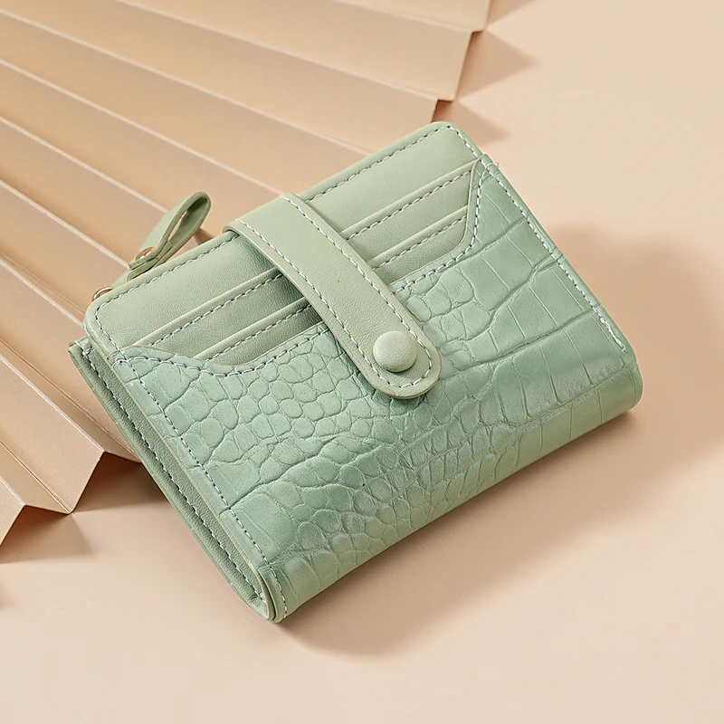 Crocodile Pattern Multi-Card Wallet - Image 13