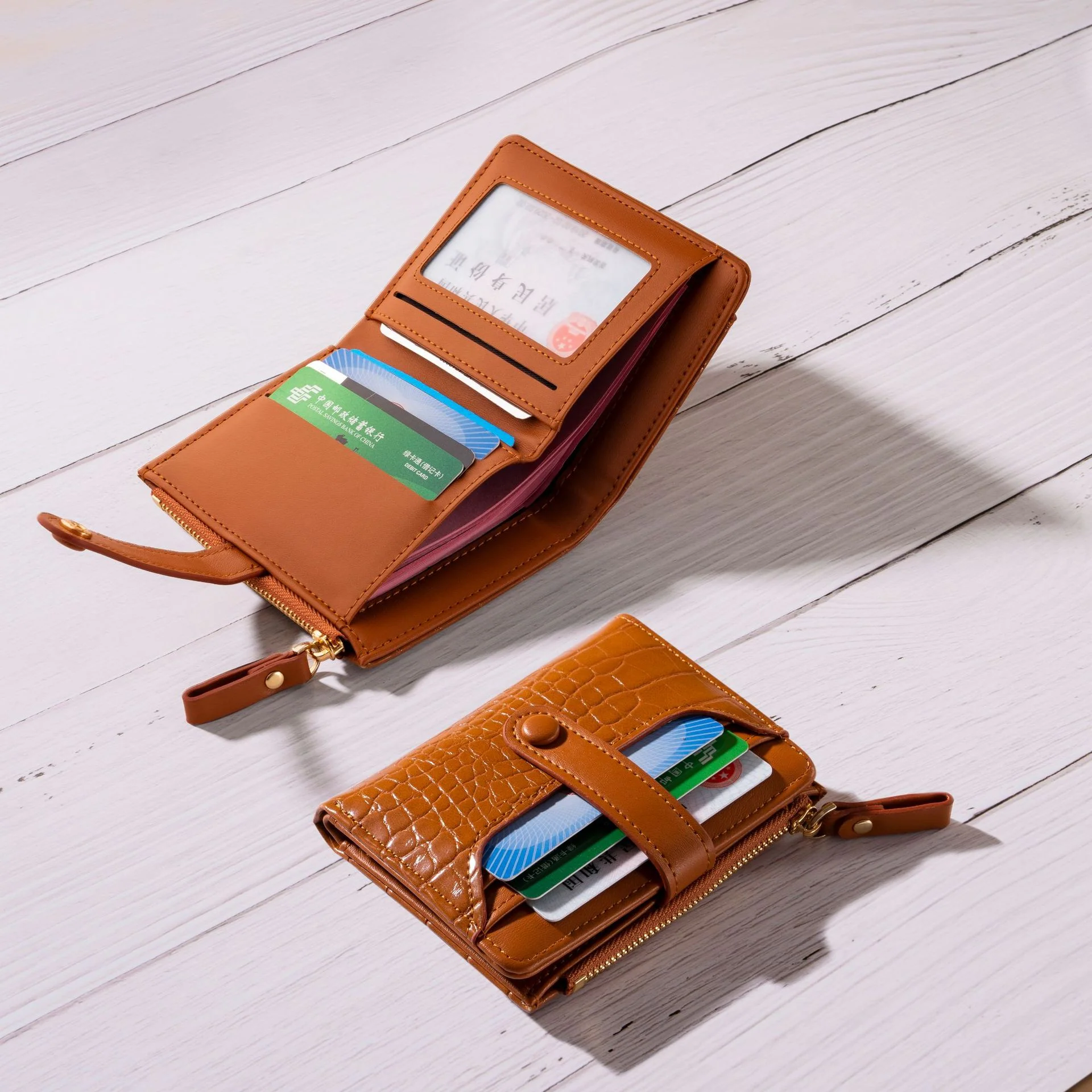 Crocodile Pattern Multi-Card Wallet - Image 4