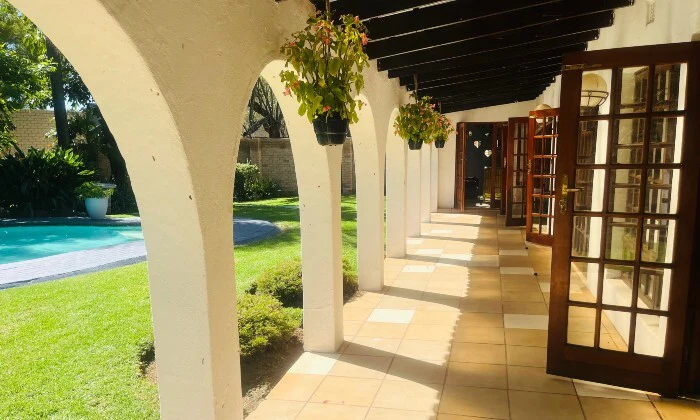 Pamper Package with Welcome Drink and Snacks or Cheese Platter at Venus Wellness Spa - Image 4