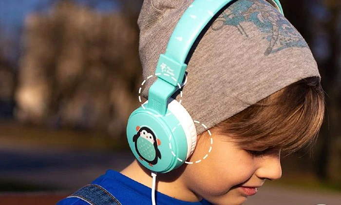 Planet Buddies Pepper the Penguin Wired Headphones - Blue Penguin - Image 3