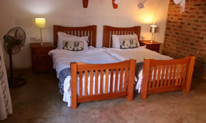 Mpumalanga: 2-Night anytime stay for two including breakfast, dinner & game drive at Leopard Kruger Lodge - Image 3