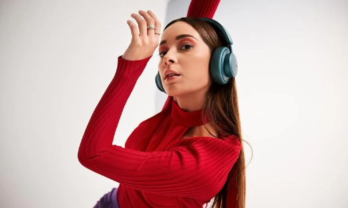 Urbanista Miami Active Noise Cancelling Over-Ear Headphones - Image 8