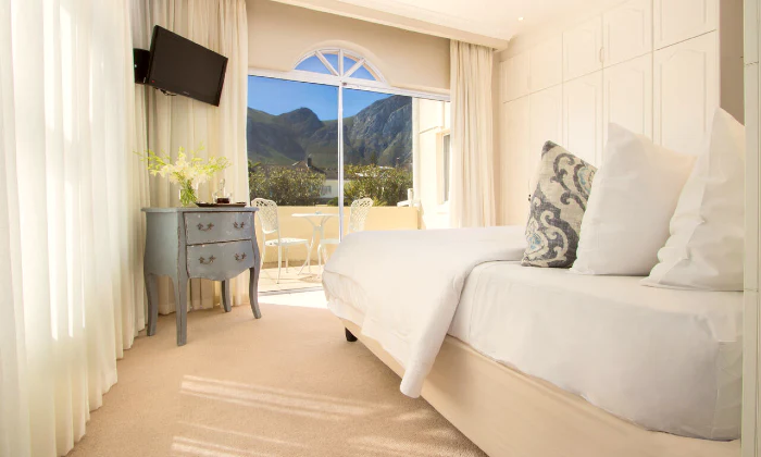 Western Cape: 2-Night B&B Stay for Two at Hermanus Beachfront Lodge - Image 8